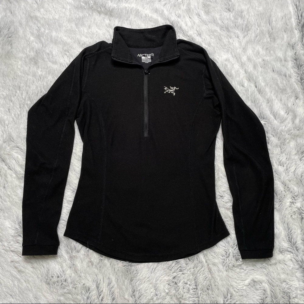 Arc’Teryx Women’s Delta LT half zip
